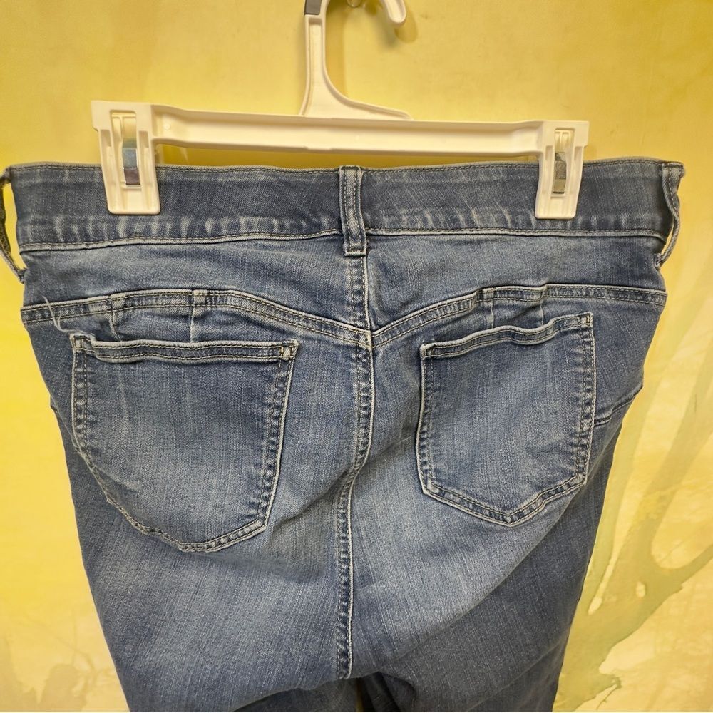 Torrid Women’s Jeans Size 12R Mid Rise Skinny Blue Denim Stretch Regular Length - Picture 7 of 8